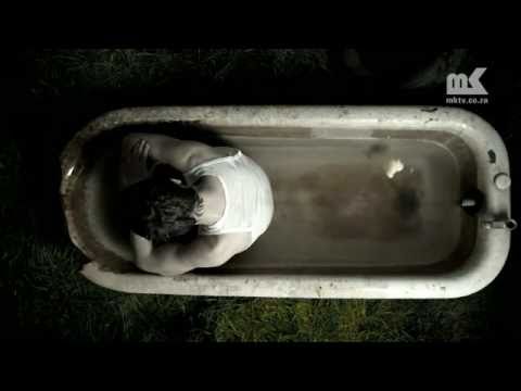 Jack Parow - Tussen Stasies (ft. Die Heuwels Fantasties)