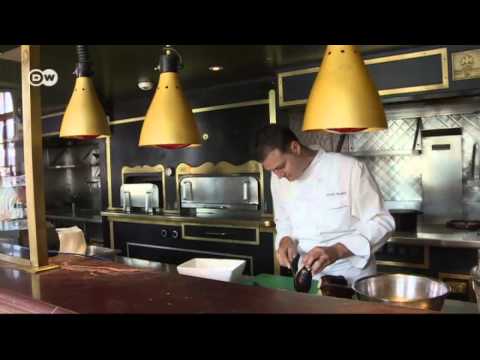 Das griechische Nationalgericht Moussaka | Euromaxx à la carte