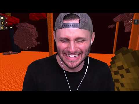 SSundee! THE MOST POWERFUL THANOS in Minecraft Insane Craft