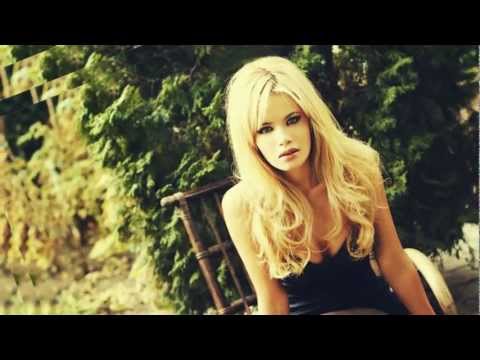 MIDDLE OF THE ROAD -    SOLEY SOLEY (tradução)