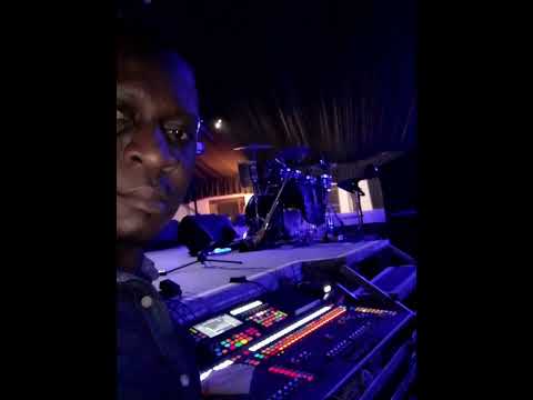 Dmaestroz Band@ Skyz hotel (Excess Live Mix)