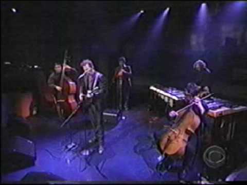 Tom Waits - All the World is Green (Live on David Letterman 5-8-02)
