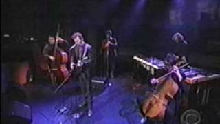 Tom Waits - All the World is Green (Live on David Letterman 5-8-02)