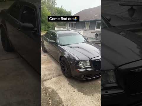 Oh nun, it’s just an old Chrysler 300🔥😳!!!#fypviral #srt392 #chrysler #musclecar #chrysler300s #rt