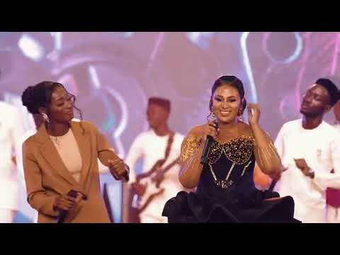 Bella kombo ft Mira mbepera -Dakota moja Remix {Live video