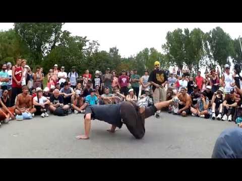 DEN (Ruffneck Attack) VS Zeninho (Rockerz Delight Kru)