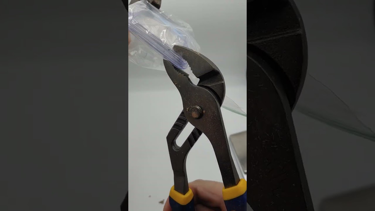 How to break open an ICG coin slab safely