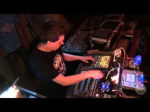 Georges Dub (with Dawjah & Lord Fayah) meets Cultural Soulja - La Mappemonde/KFB 43 - 13/05/2015