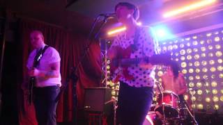 Flesh World - Just To Tear Me Down (Live at Baby's All Right)