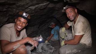 40 minutos en una mina de ambar en República Dominicana. (Sin cortes)