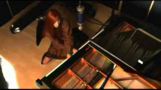 Tori Amos Beauty of Speed In Studio Live