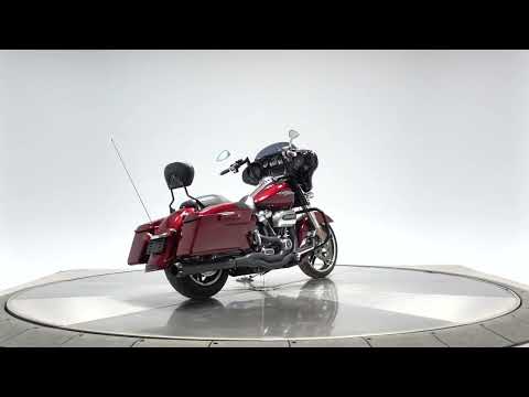 2017 HARLEY-DAVIDSON FLHXS STREET GLIDE SPECIAL in Velocity Red