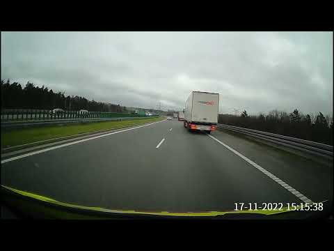 Transbed Mierzecice wyprzedza pasem awaryjnym ambulans na odcinku A1 z wybojami - Pyrzowice