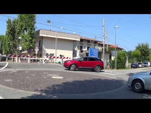 Passaggio a livello di via Marina in HD - San Mauro a Mare (FC) / Level Crossing / Paso a Nivel / 道口