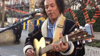 Eric Clapton, Tears in Heaven (Vincent van Hessen) - busking in the streets of Brussels, Belgium