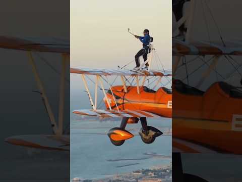 Sheikh Hamdan Flying With Plane #shorts #ytshorts #youtubeshorts #trending #sheikhhamdan #viralshort