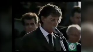 Quando Umberto Bossi dichiarò l'indipendenza della Padania: lo storico comizio a Venezia