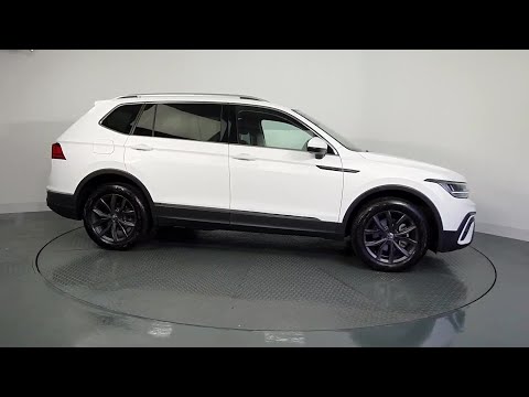 221MO369 - 2022 Volkswagen Tiguan Allspace LIFE 2.0TDI AUTO 7 SEATS 150BHP