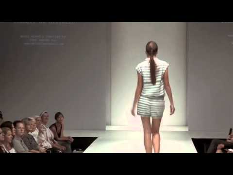 Isabell de Hillerin Sping/Summer 2013 | Fashion Week Berlin