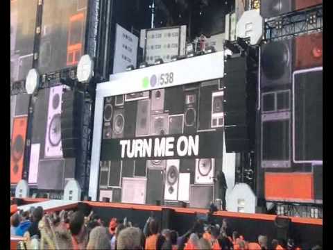 Radio 538 op het A'damse Museumplein op Koninginnedag 2011 met Niek, Reint en Maarten!