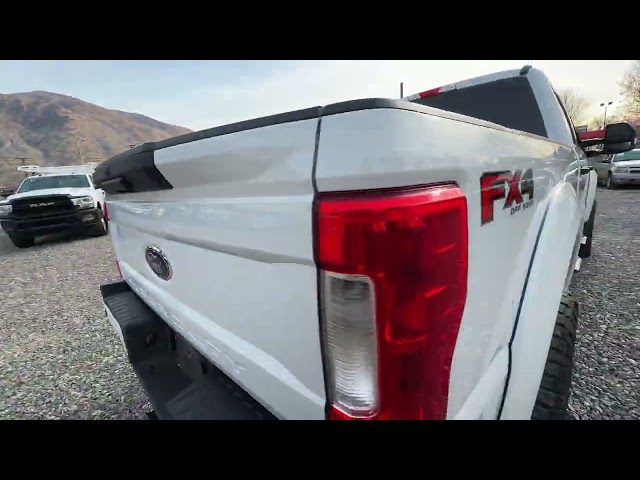 2017 FORD F250 SUPER DUTY CREW CAB PICKUP V8, TURBO DIESEL, 6.7L XLT PICKUP 4D 6 3/4 FT
