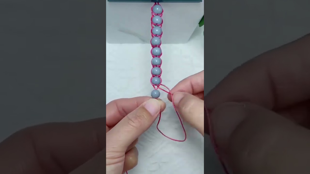 Learn how to tie beautiful beaded bracelets #diy #craftideas #bracelet