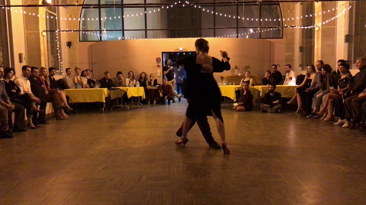 Claudia Cavagnini Y John Zabala 1/4 Tango Volver a vernos (Milonga Ho La La Paris)