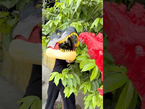 Red Godzilla gets scared by a T-Rex #godzilla #dinosau #toys