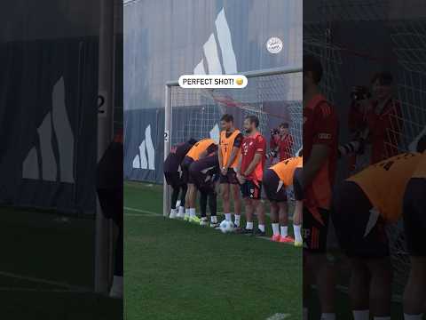 New training tactic from Kompany? 😅🍑