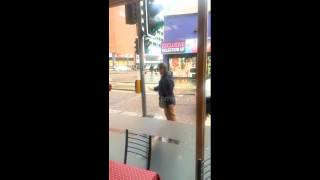 preview picture of video ''Drunk' man fights lamppost in Belfast'