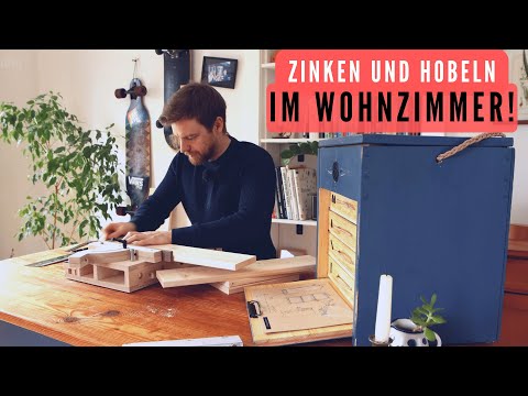 Handwerkskunst im Wohnzimmer: Zinkenverbindung und gebogene Buche als Bodenträger