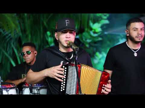 EL RUBIO ACORDEÓN - EL CHISMOSO (EN VIVO)