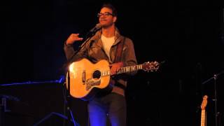 Amos Lee   "Keep It Loose, Keep It Tight"