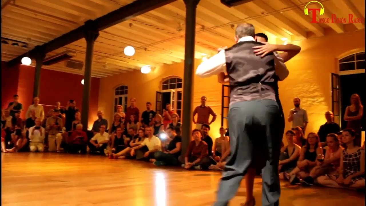 AGUA FLORIDA Luis Petrucelli Ballano: Horacio Godoy - Cecilia Berra