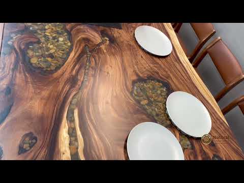 NTS 1384 - River table with rocks decor