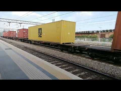 La E186 284 Railpool per Medway in corsa a S. Bonifacio