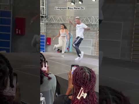 Limpopo boy sharing vibes with hope in Spain 🇪🇸 #limpopoboy #dance #limpopo