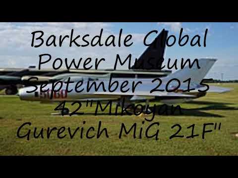 How to pronounce Barksdale Global Power Museum September 2015 42"Mikoyan Gurevich MiG 21F" in Dutch?