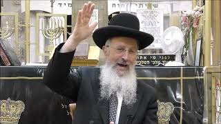 הגאון הרב  אברהם יוסף שליט"א האם מותר לכפות קערה ע"ג הנר בשבת כדי שלא יאחוז האור בקורה.רעז סעיף ה