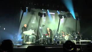 Peter Gabriel-Back to Front, Live in London-The Tower That Ate People_lyrics