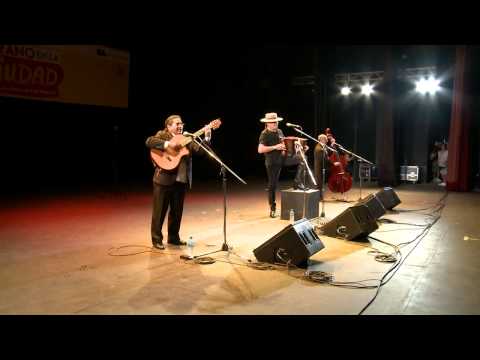 Sin Estribos - Facundo Saravia, Cosquin 2015, Folclore en Parque Centenario (Parte 2)