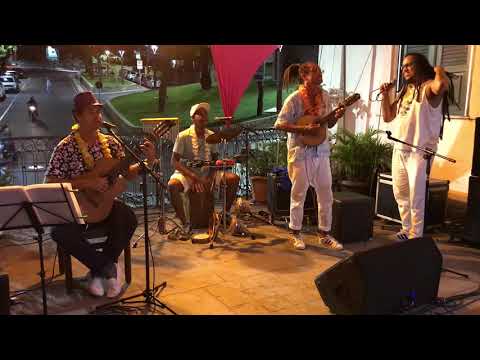 Me Abraça/ Baianidade Nagô