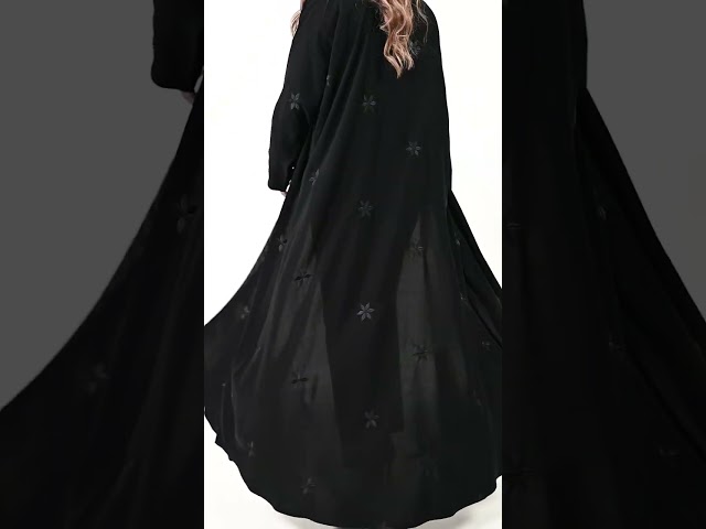 عباية ملكي بتطريز اسود