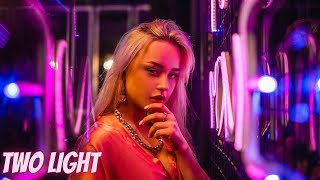 Download lagu DJ Tolunay & DJ Emrecan - Two Light (Club Mix) mp3