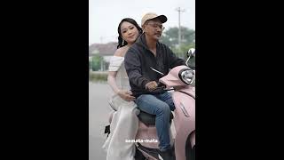 Download lagu edisi di beri hadiah motor olehGloglowing #fyp #aprilcirebon #aprilda7 #gloglowingskincare #indosiar mp3