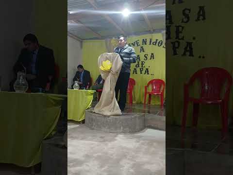 El hermano Ector Rojas predica en la Iglesia Los Soldados de Jesús Luz y Vida en Corzuela Chaco 