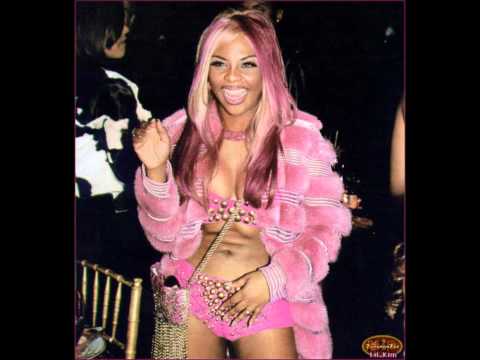 download lagu mp3 mp4 Lil Kim Eat My Pussy, download lagu Lil Kim Eat My Pussy gratis, unduh video klip Lil Kim Eat My Pussy