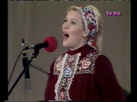 Julija Biszak =  Slovak Pesma