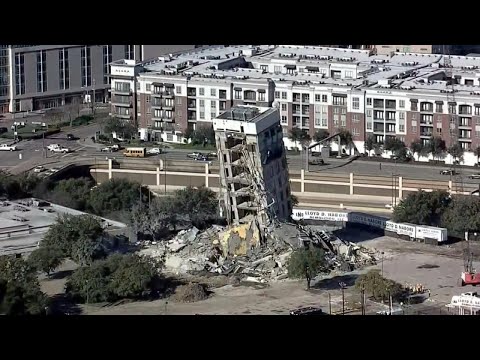 ダラスの斜塔」はまだ降りてこない ('Leaning Tower of Dallas' Still Hasn’t Come Down)