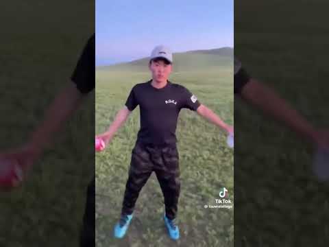 Батаа чи гоймон чинь юм уу?😜🤣